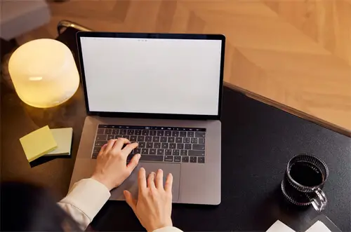 低端电脑装什么系统